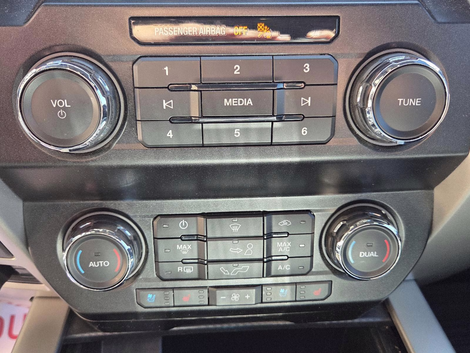 2020 Iconic Silver Ford F-150 LARIAT 4X4 Truck