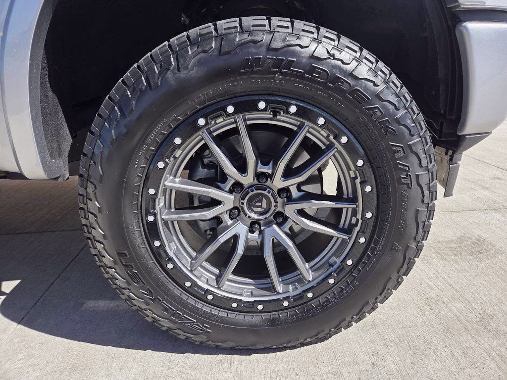 2020 Silver Metallic Ford F-150 Lariat 4X4 Truck