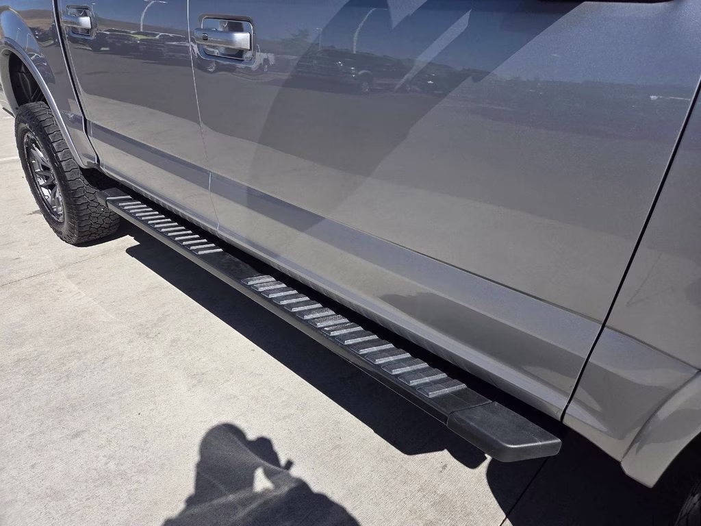 2020 Silver Metallic Ford F-150 Lariat 4X4 Truck