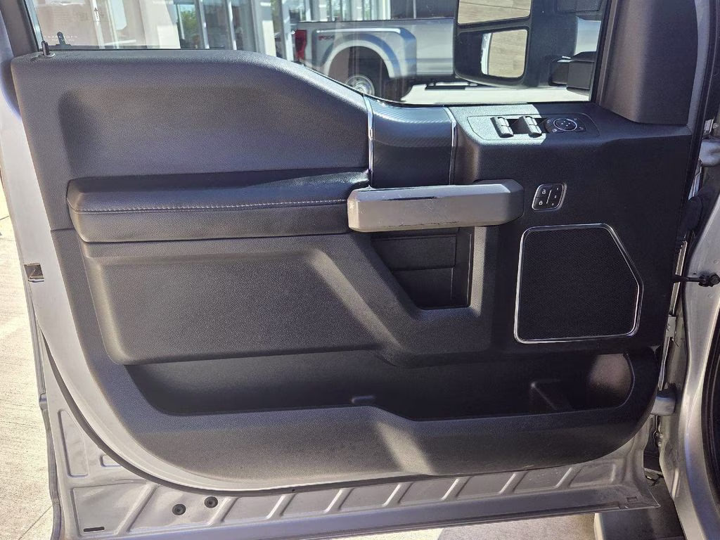 2020 Silver Metallic Ford F-150 Lariat 4X4 Truck