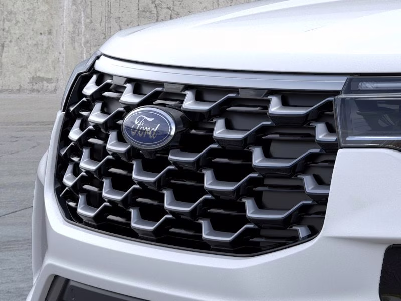 2026 Star White Metallic Tri-Coat Ford Explorer Platinum RWD SUV