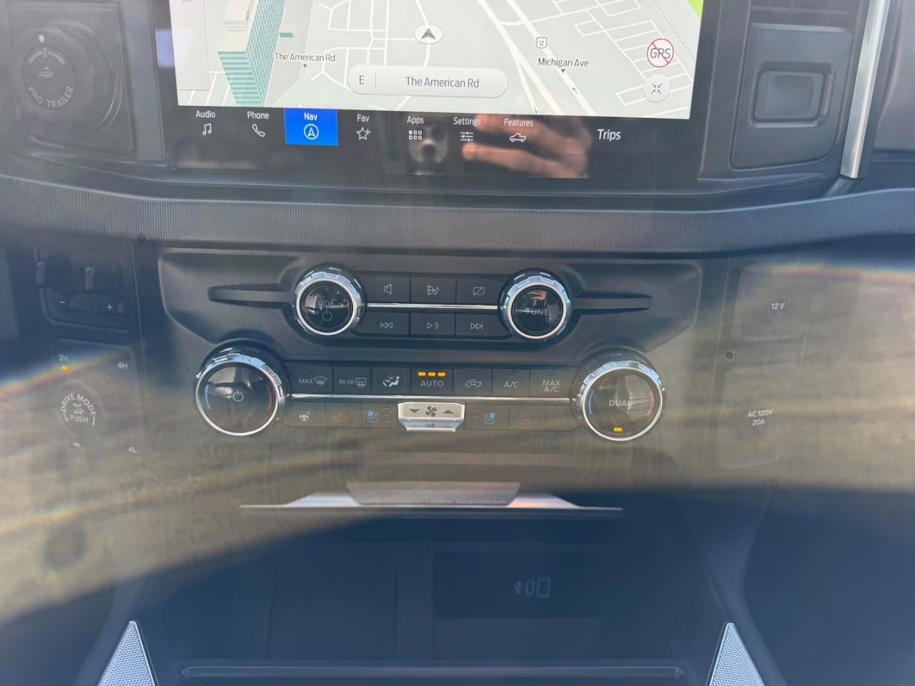 2024 Agate Black Metallic Ford Super Duty F-350 SRW Platinum 4X4 Truck