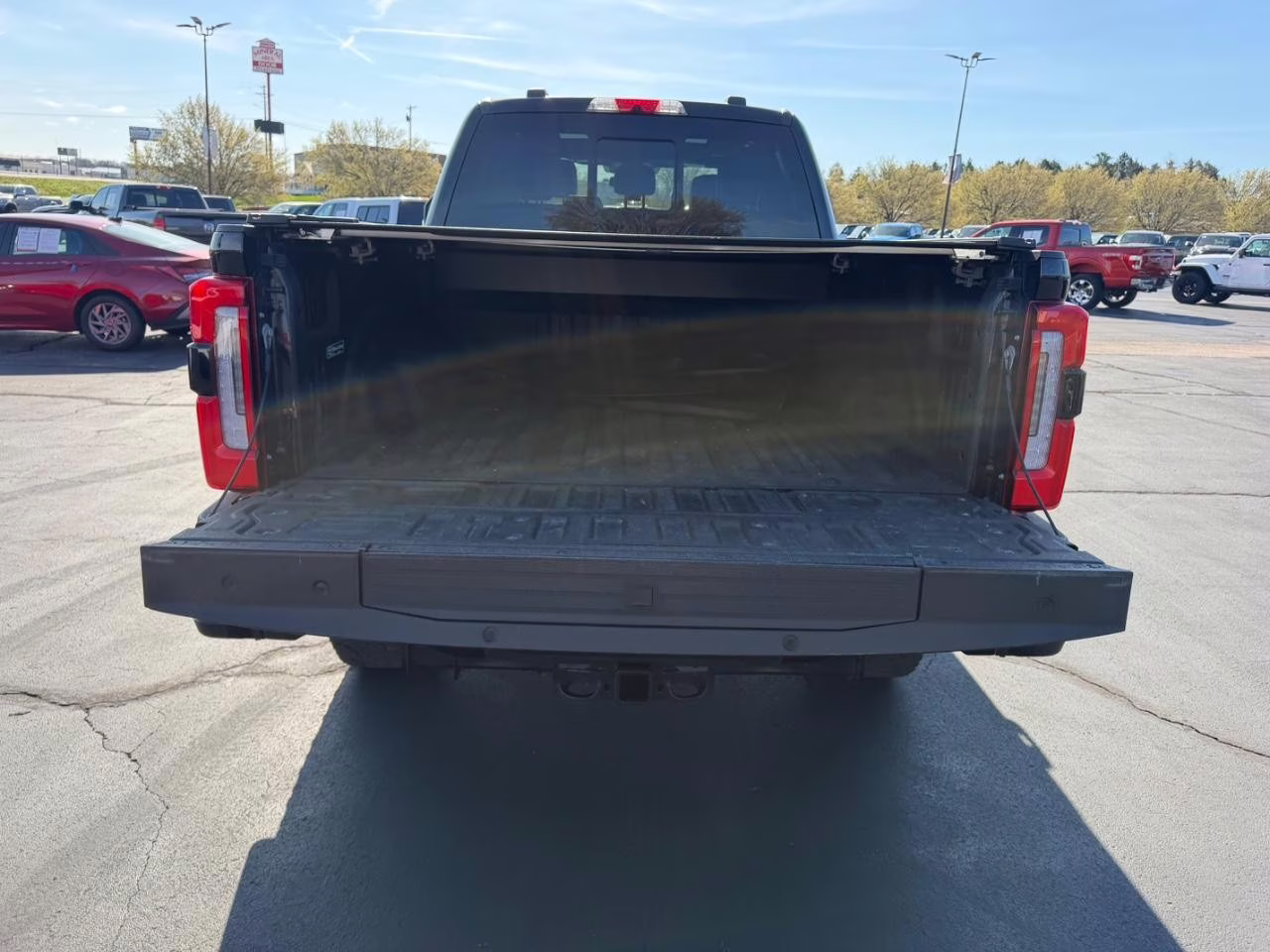 2024 Agate Black Metallic Ford Super Duty F-350 SRW Platinum 4X4 Truck