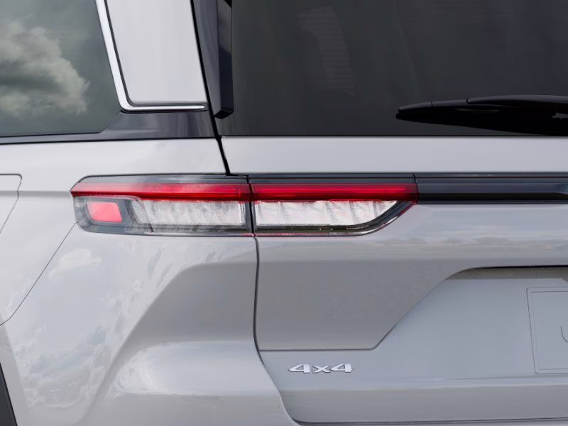 2026 Bright White Clearcoat Jeep Grand Cherokee Limited 4X4 SUV