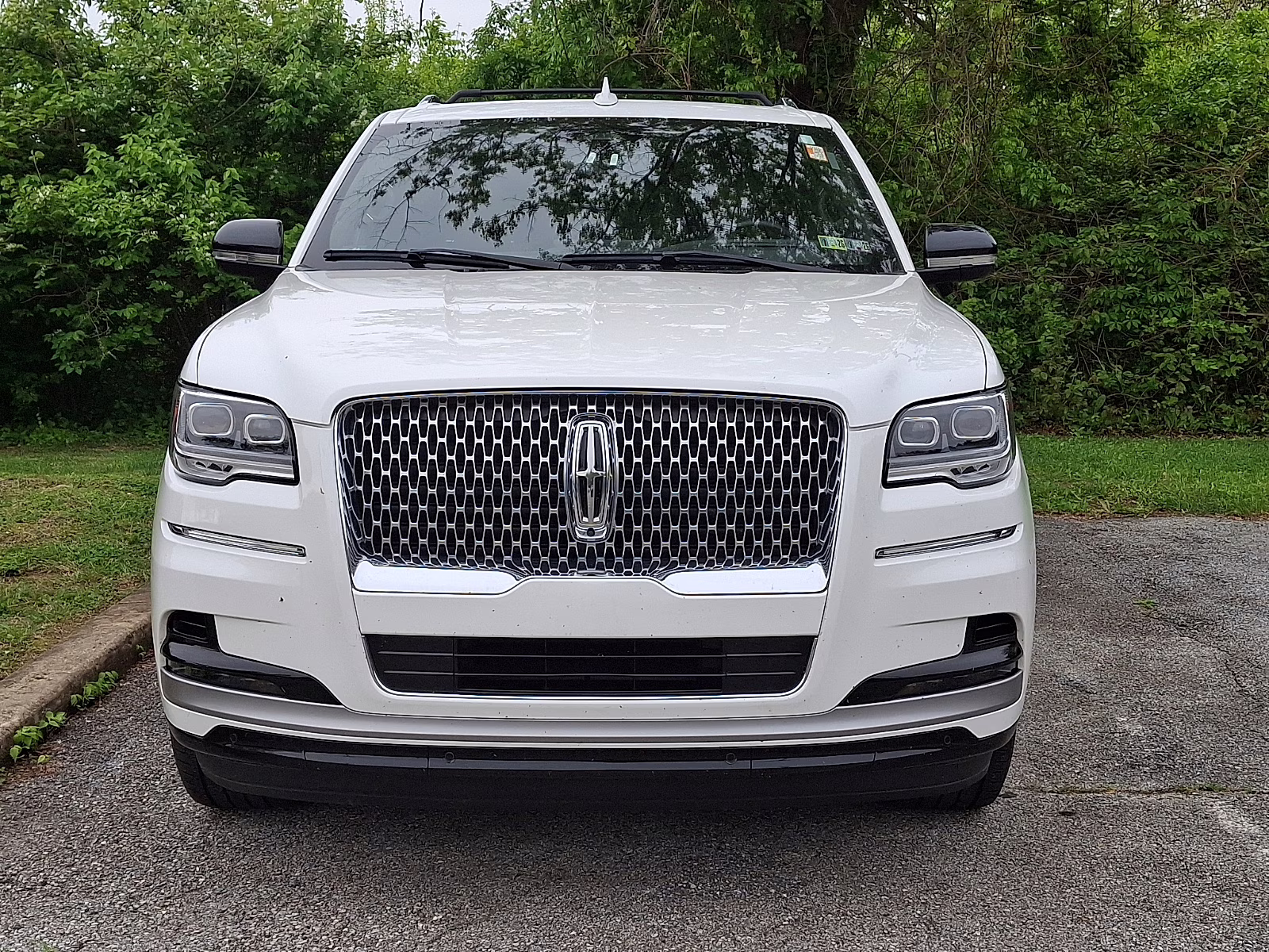 2022 Pristine White Metallic Tri-Coat Lincoln Navigator Reserve L 4X4