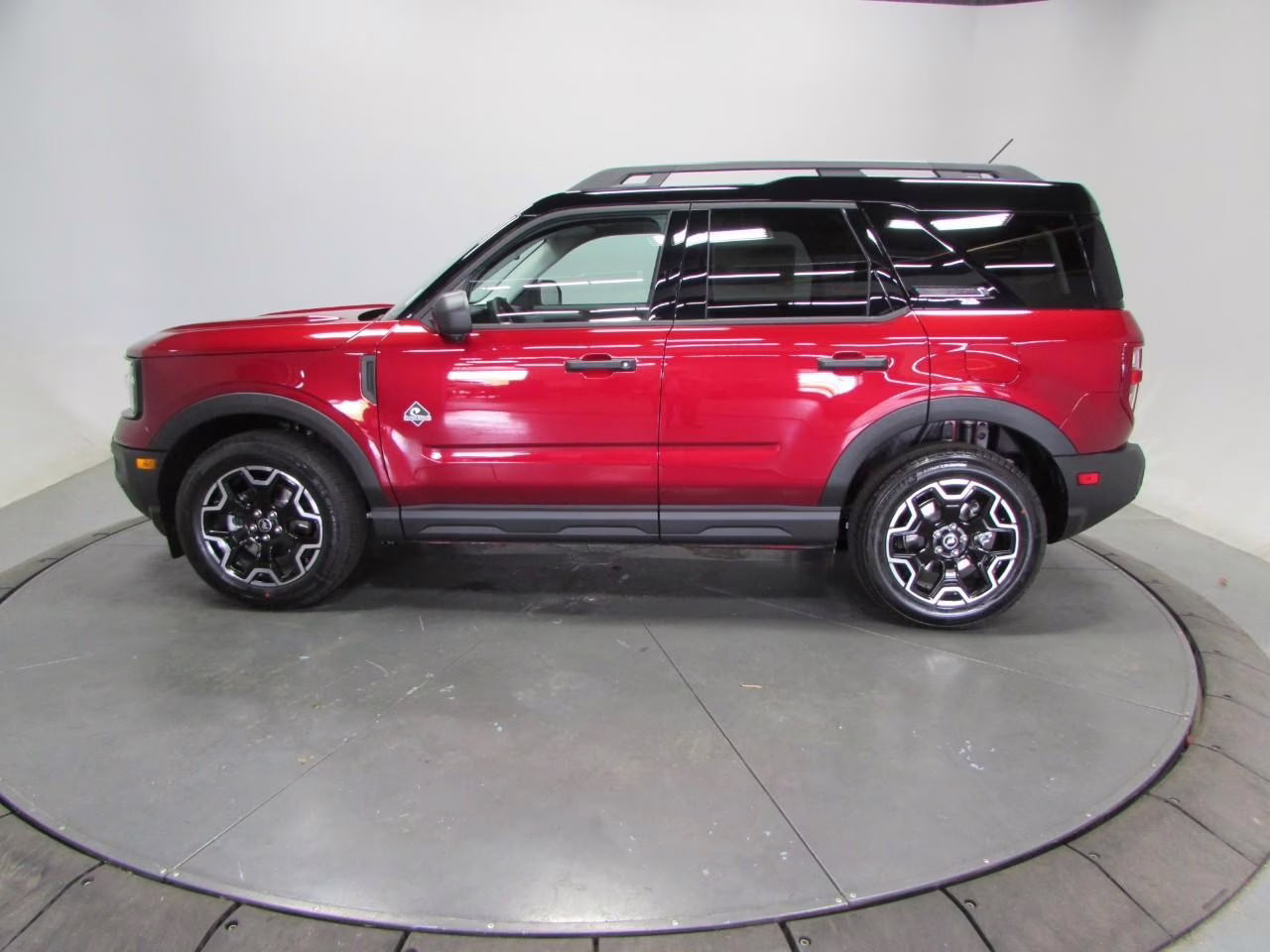 2026 Ruby Red Metallic Tinted Clearcoat Ford Bronco Sport Outer Banks 4X4 SUV