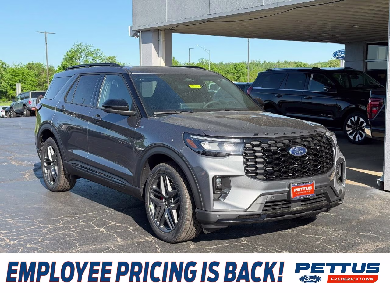 2026 Carbonized Gray Metallic Ford Explorer ST-Line 4X4 SUV