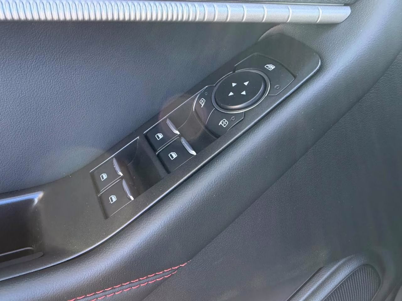 2026 Carbonized Gray Metallic Ford Explorer ST-Line 4X4 SUV