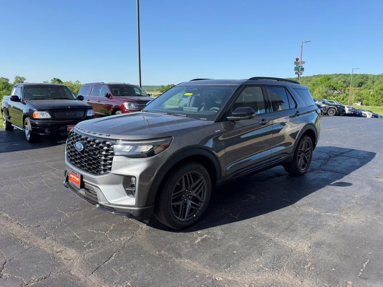 2026 Carbonized Gray Metallic Ford Explorer ST-Line 4X4 SUV