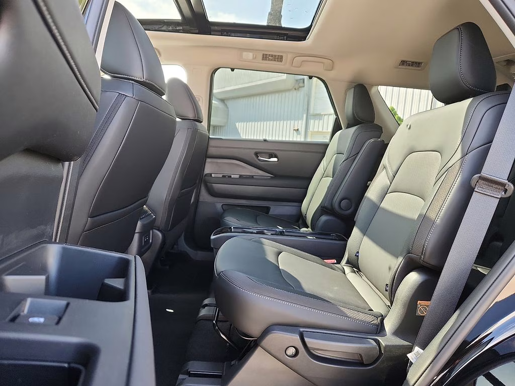 2026 Super Black Nissan Pathfinder SL 4X4 SUV