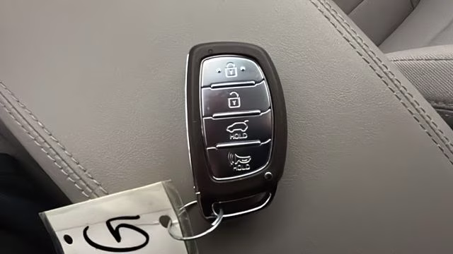 2021 White Hyundai Tucson SEL FWD SUV