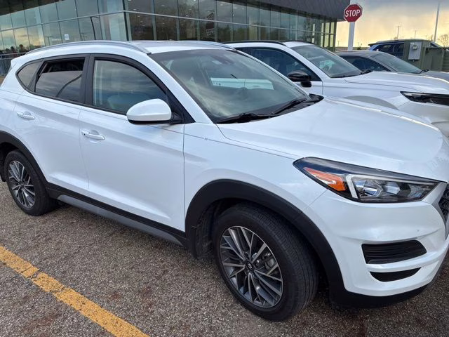 2021 White Hyundai Tucson SEL FWD SUV