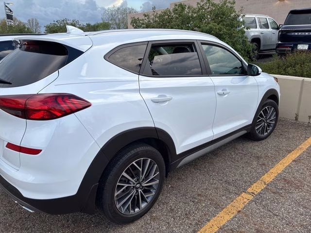 2021 White Hyundai Tucson SEL FWD SUV
