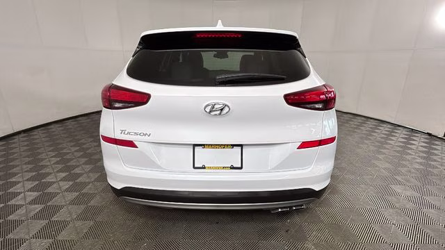 2021 White Hyundai Tucson SEL FWD SUV