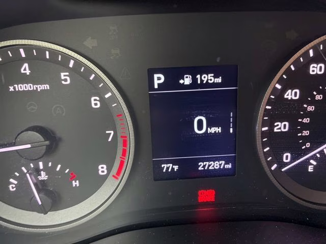 2021 White Hyundai Tucson SEL FWD SUV