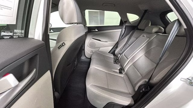 2021 White Hyundai Tucson SEL FWD SUV