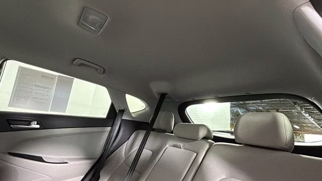 2021 White Hyundai Tucson SEL FWD SUV