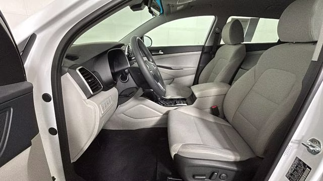 2021 White Hyundai Tucson SEL FWD SUV