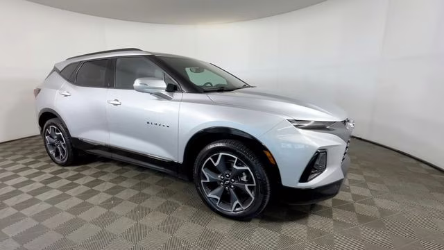 2022 Silver Ice Metallic Chevrolet Blazer RS AWD SUV
