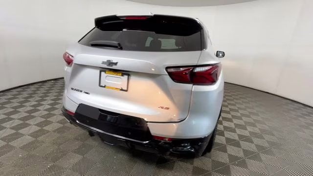 2022 Silver Ice Metallic Chevrolet Blazer RS AWD SUV