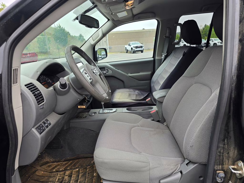 2020 Magnetic Black Pearl Nissan Frontier SV 4X4 Truck