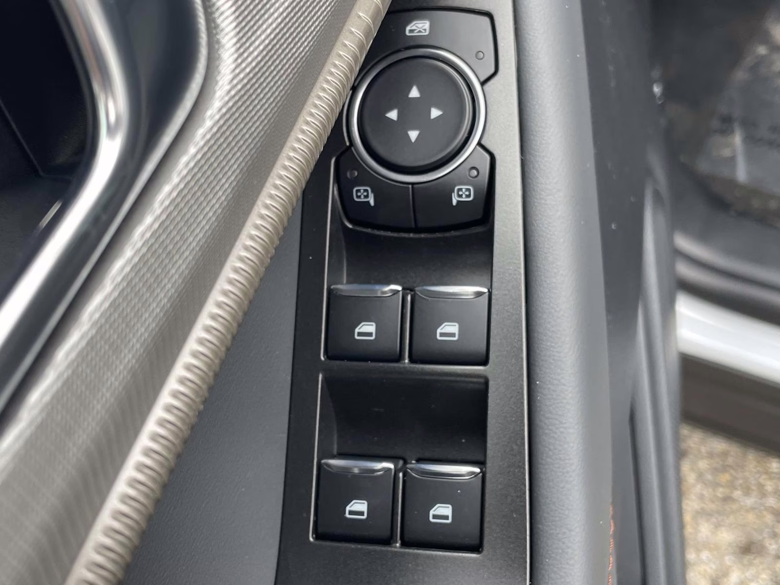 2026 Gray Metallic Ford Explorer Active RWD SUV