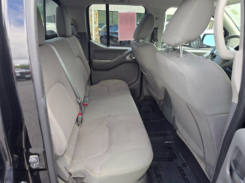 2020 Magnetic Black Pearl Nissan Frontier SV 4X4 Truck