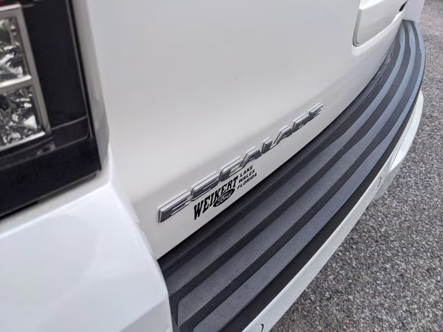 2019 Crystal White Tricoat Cadillac Escalade Luxury 4X4 SUV