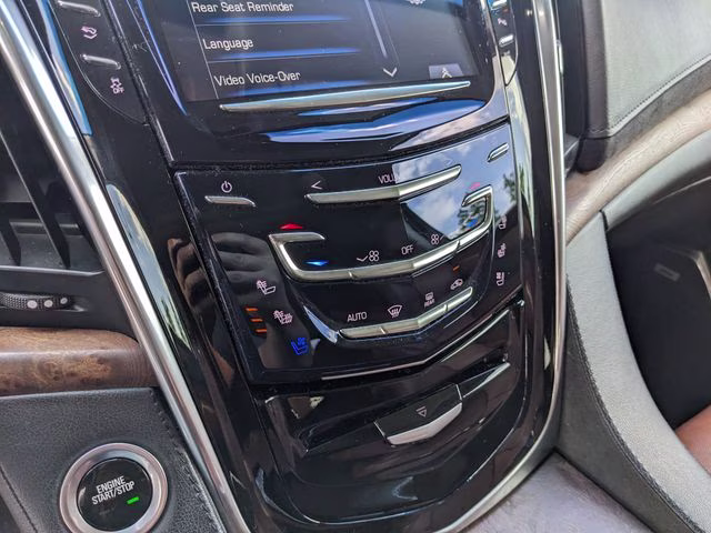 2019 Crystal White Tricoat Cadillac Escalade Luxury 4X4 SUV