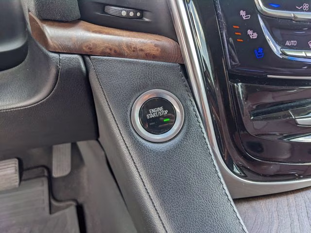 2019 Crystal White Tricoat Cadillac Escalade Luxury 4X4 SUV