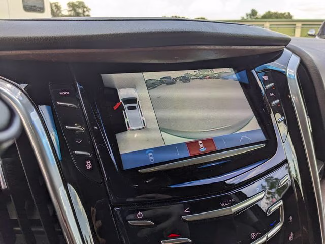 2019 Crystal White Tricoat Cadillac Escalade Luxury 4X4 SUV