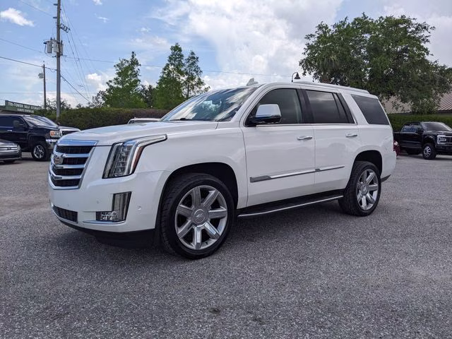 2019 Crystal White Tricoat Cadillac Escalade Luxury 4X4 SUV