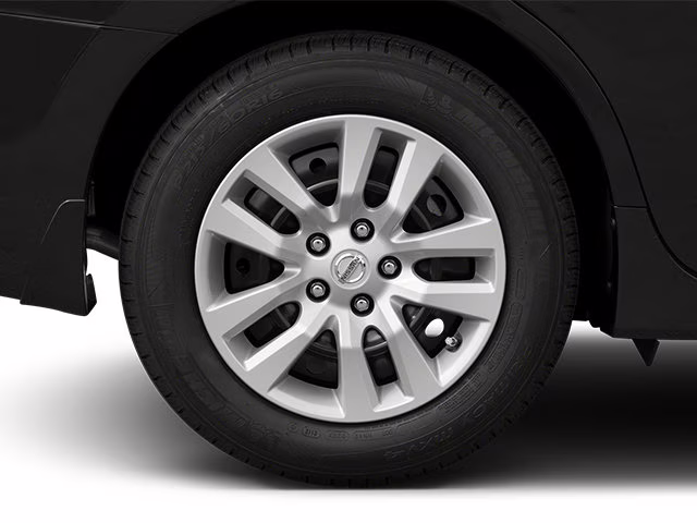 2014 Pearl White Nissan Altima 2.5 S FWD Sedan