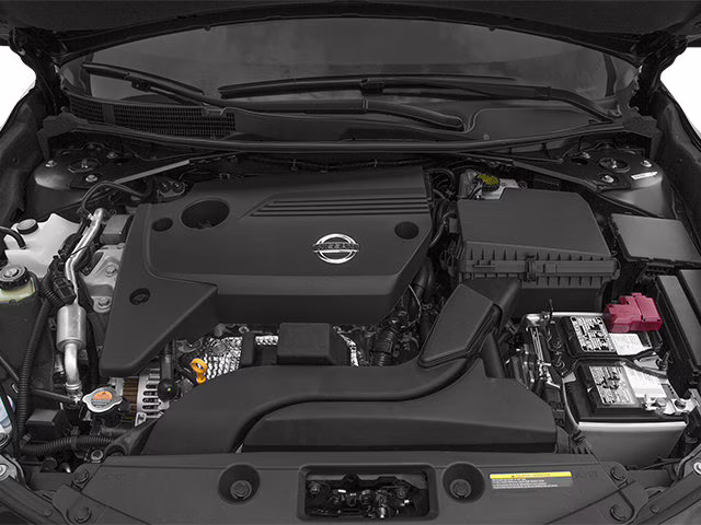 2014 Pearl White Nissan Altima 2.5 S FWD Sedan