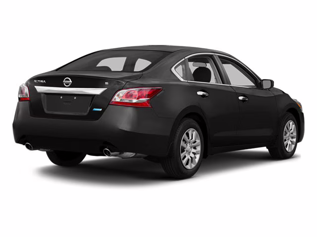 2014 Pearl White Nissan Altima 2.5 S FWD Sedan