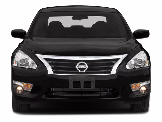 2014 Pearl White Nissan Altima 2.5 S FWD Sedan