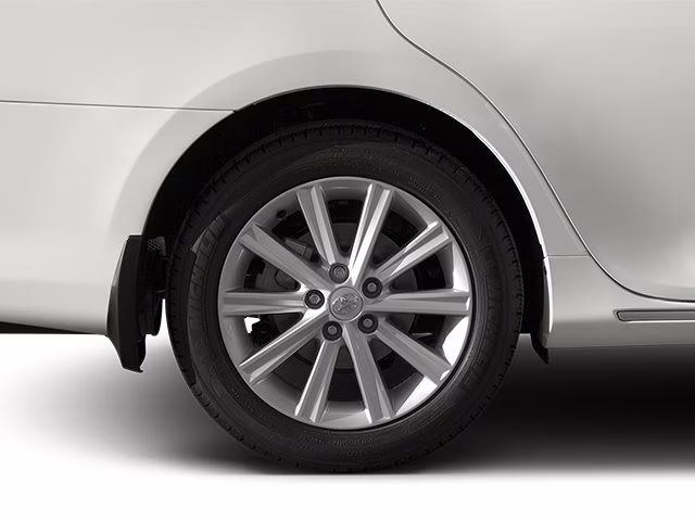 2014 Creme Brulee Toyota Camry Hybrid FWD Sedan