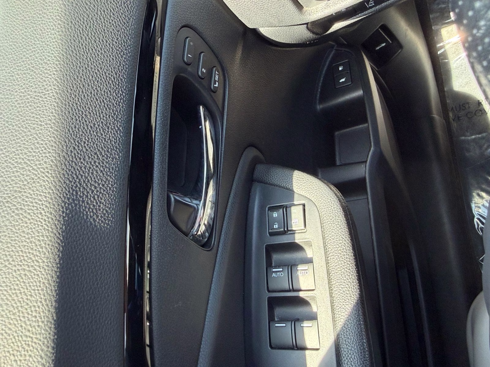 2019 White Honda Passport Elite AWD SUV