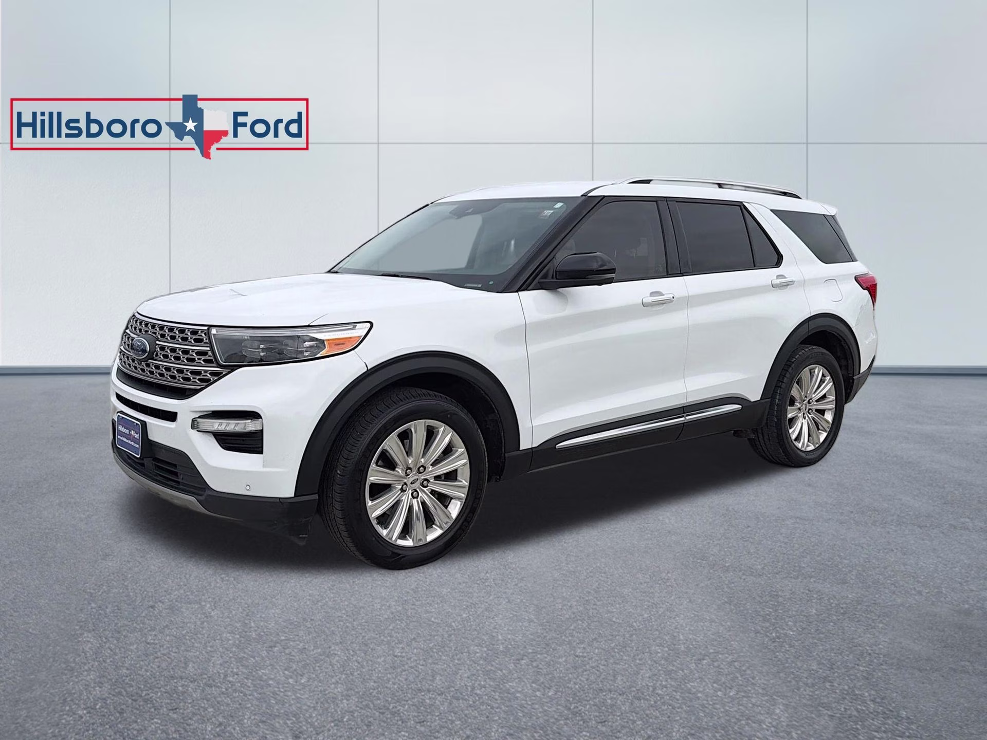 2020 Oxford White Ford Explorer Limited 4X4 SUV