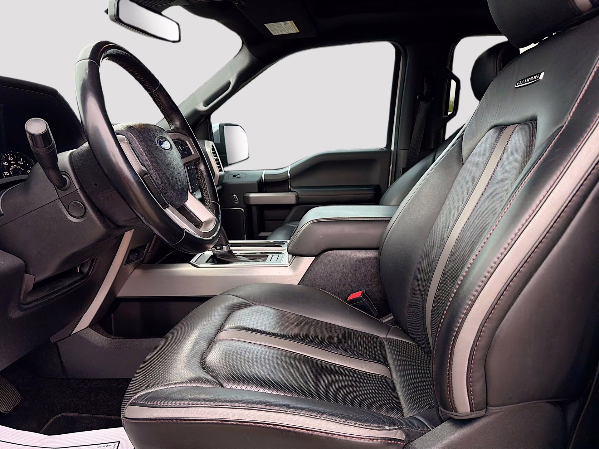 2018 White Platinum Metallic Tri-Coat Ford F-150 Platinum 4X4 Truck
