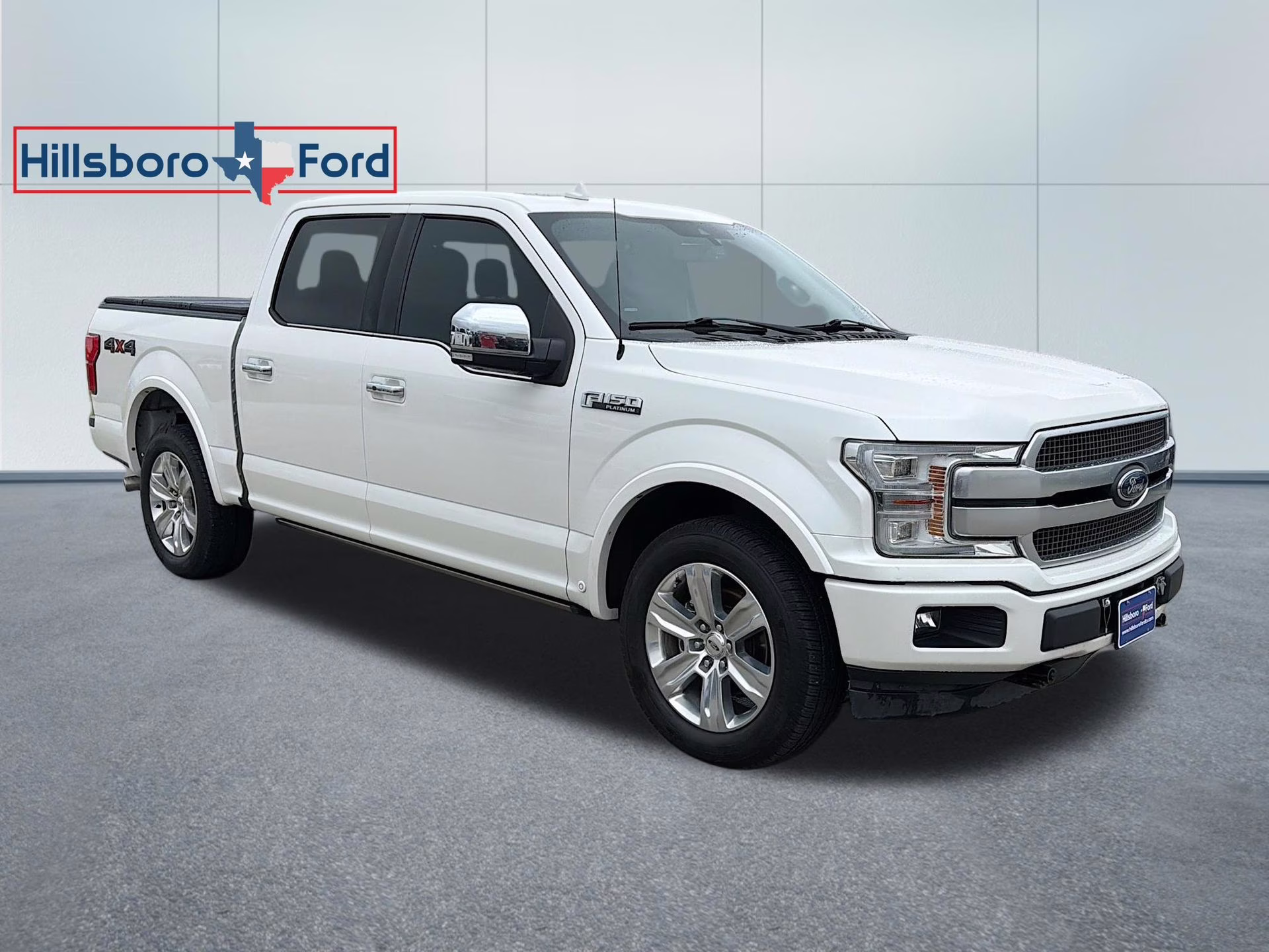 2018 White Platinum Metallic Tri-Coat Ford F-150 Platinum 4X4 Truck