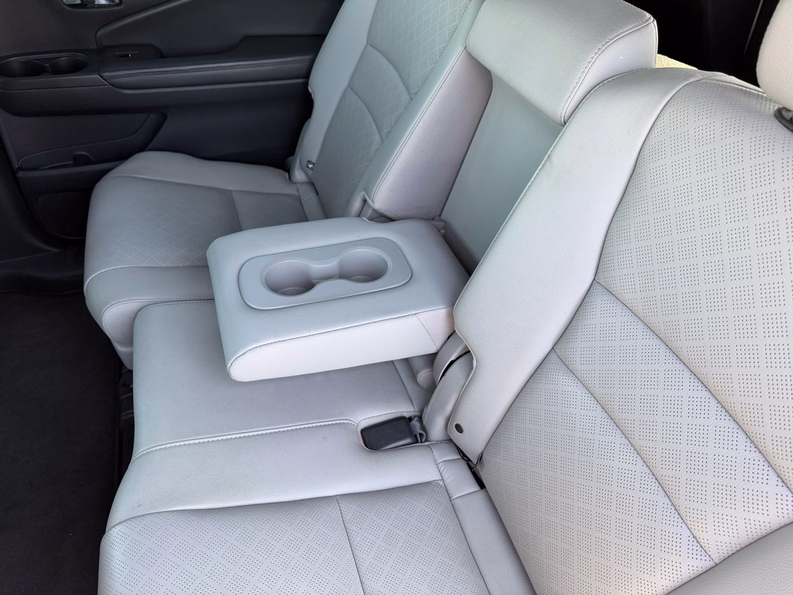 2019 White Honda Passport Elite AWD SUV
