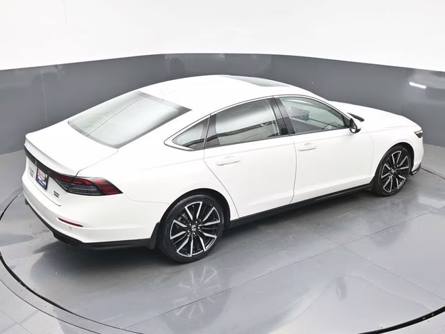 2023 Platinum White Pearl Honda Accord Hybrid Touring FWD Sedan