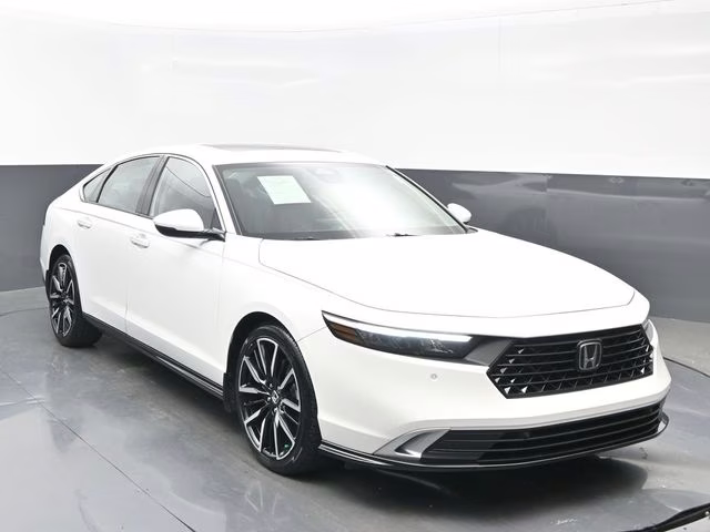 2023 Platinum White Pearl Honda Accord Hybrid Touring FWD Sedan