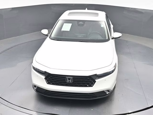 2023 Platinum White Pearl Honda Accord Hybrid Touring FWD Sedan