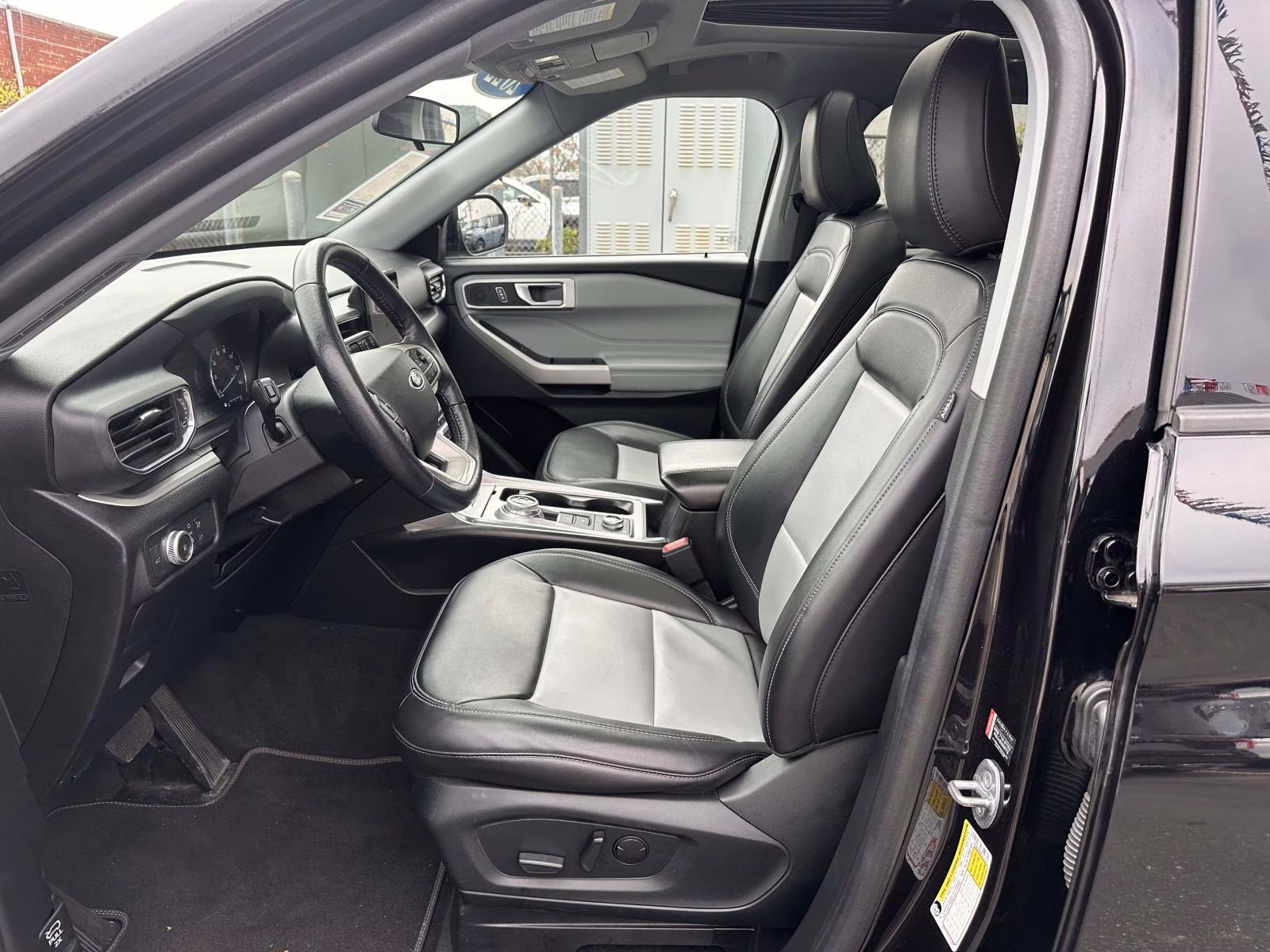 2022 Agate Black Metallic Ford Explorer XLT 4WD 4X4 SUV