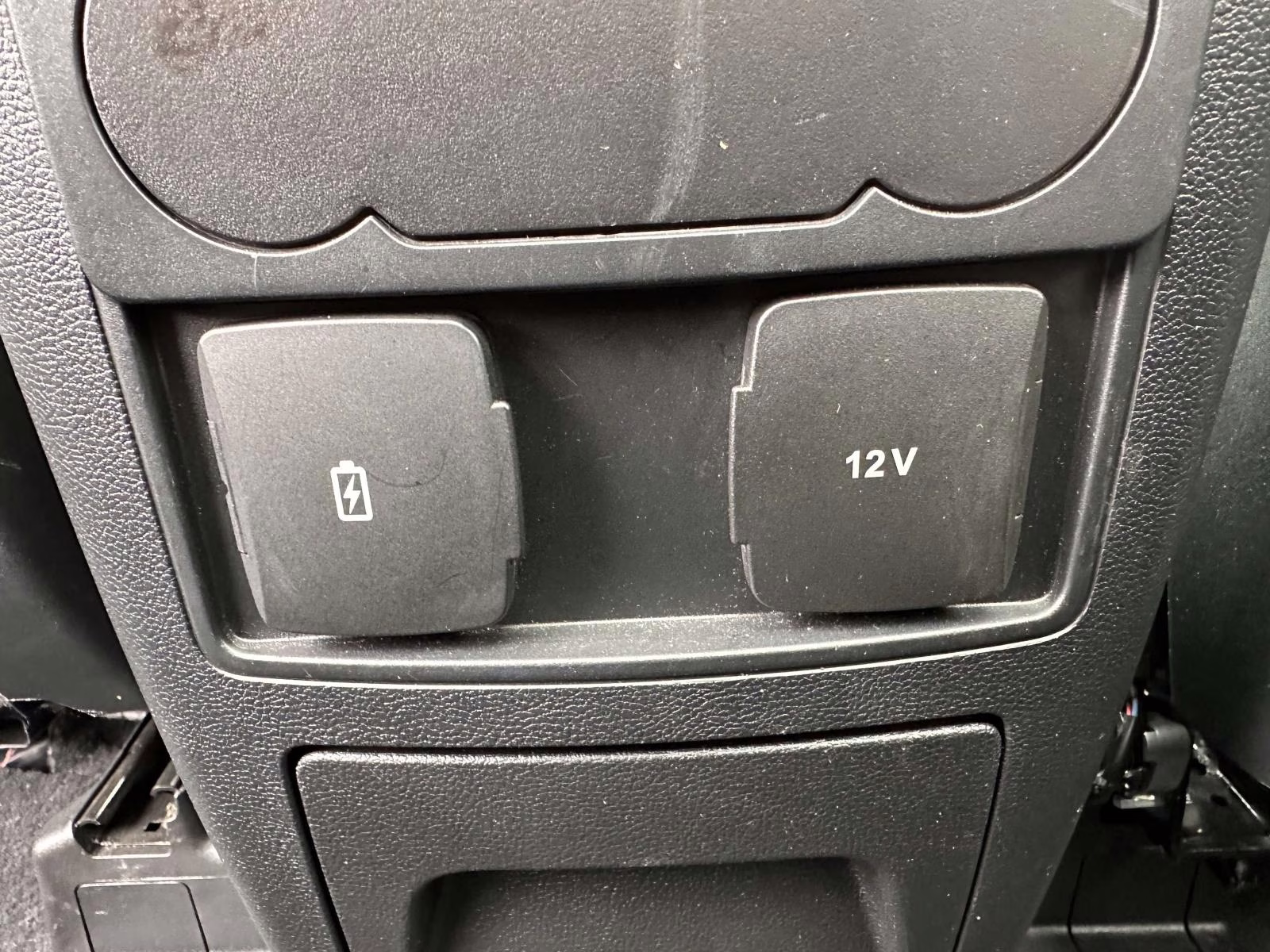 2022 Agate Black Metallic Ford Explorer XLT 4WD 4X4 SUV