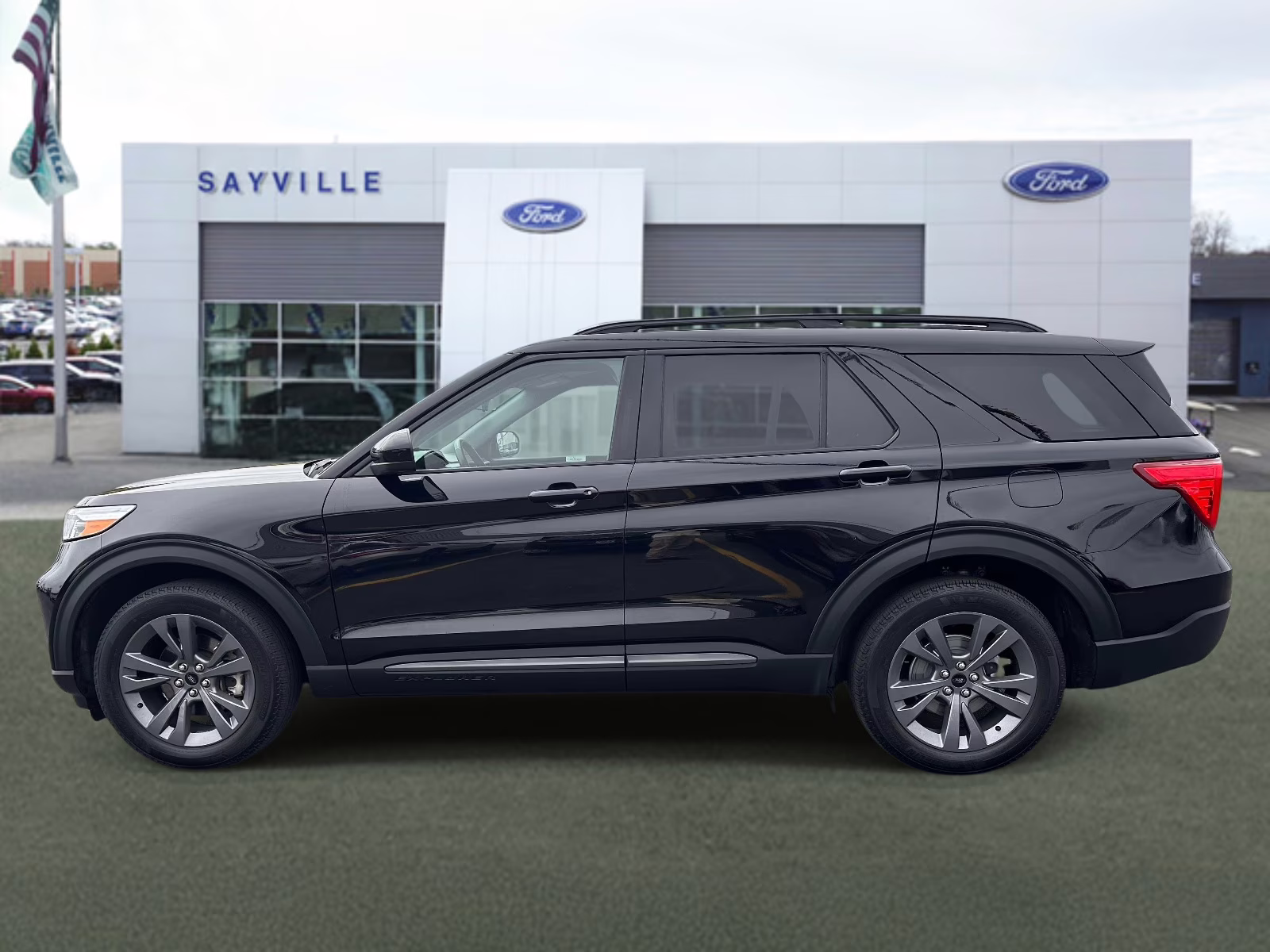 2022 Agate Black Metallic Ford Explorer XLT 4WD 4X4 SUV