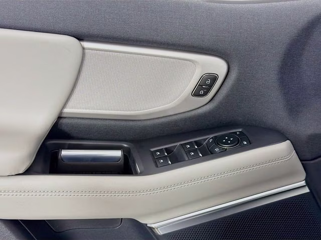 2026 Oxford White Ford Expedition Max Active 4X4 SUV