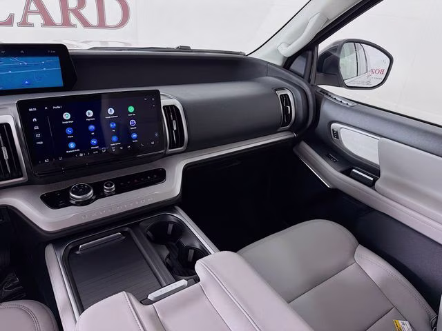 2026 Oxford White Ford Expedition Max Active 4X4 SUV